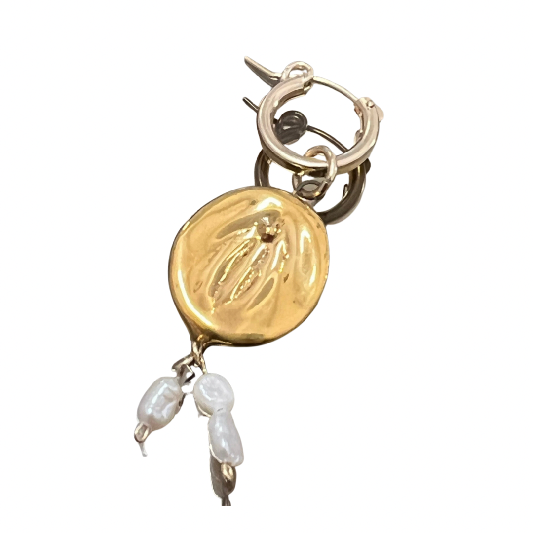 Juicy Yoni Charm with Baroque Seed Pearls